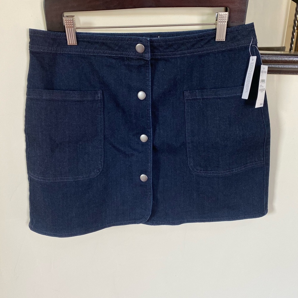 ✨BRAND NEW✨ HINGE Denim Mini Skirt